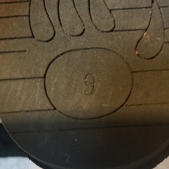 Bear Paw Black Outer Suede Boot with Sheepskin Inner. 9 - Picture 4 of 5